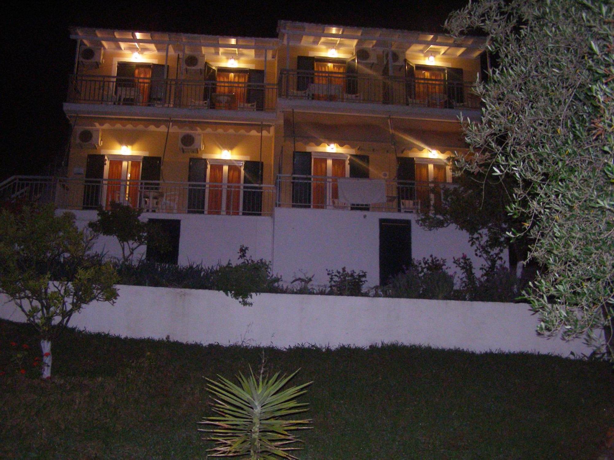 Evridiki Apartments Mesongí Exterior foto