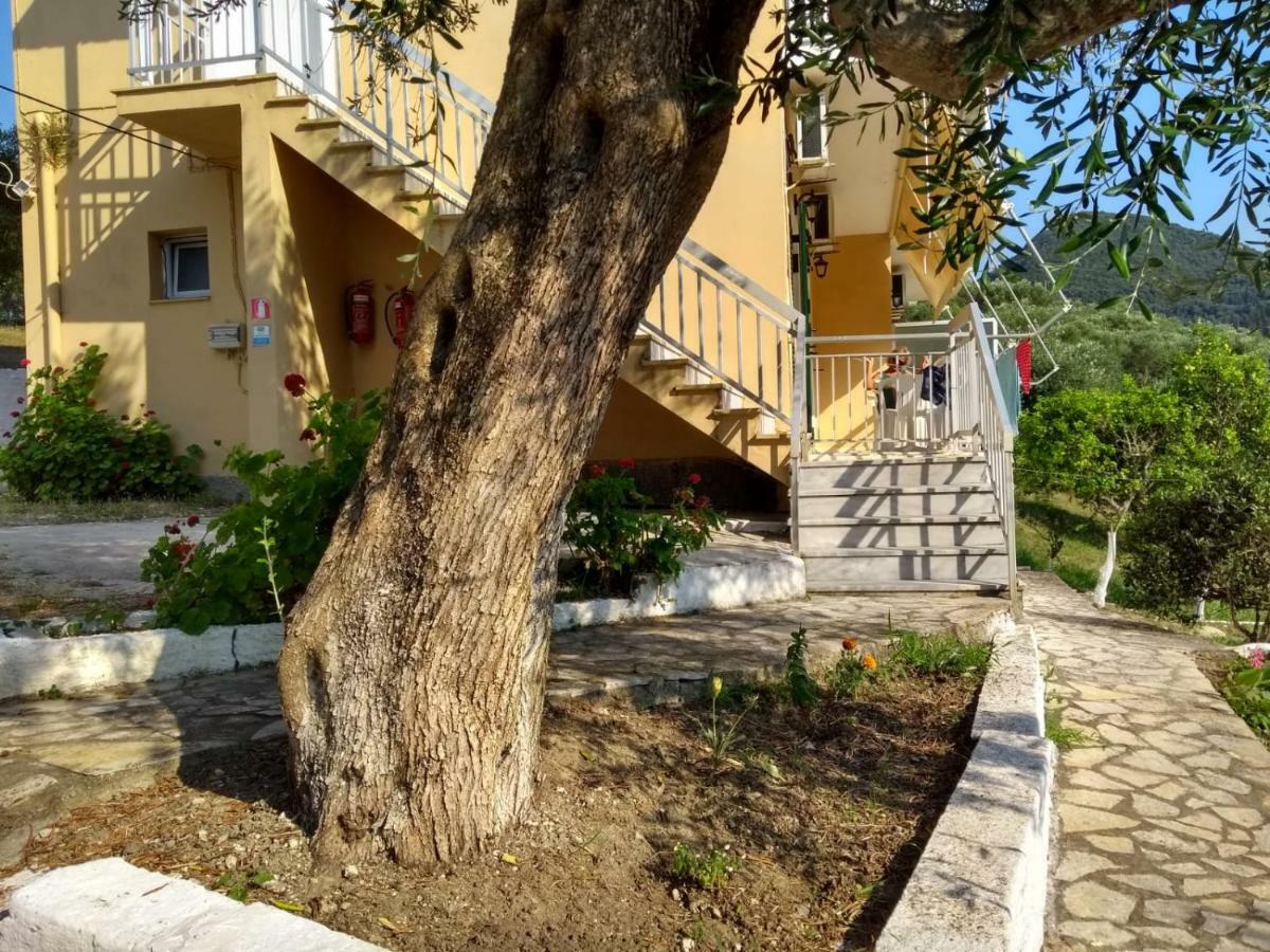 Evridiki Apartments Mesongí Exterior foto